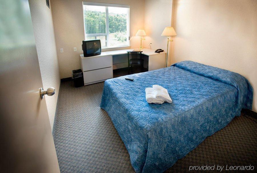 Residence & Conference Centre - Kitchener-Waterloo エクステリア 写真